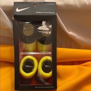 Nike Newborn Infant Booties - Yellow and Black